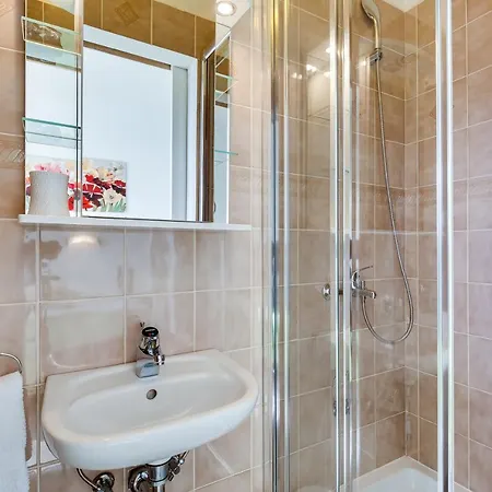 Apartament Juric Rab Town