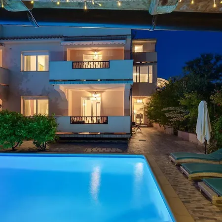 Juric Apartament Rab Town