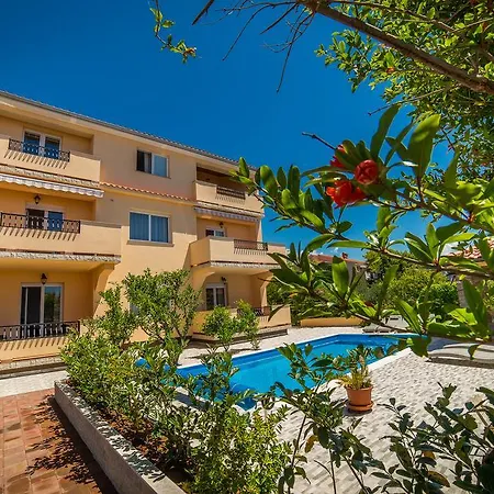 アパート Juric *